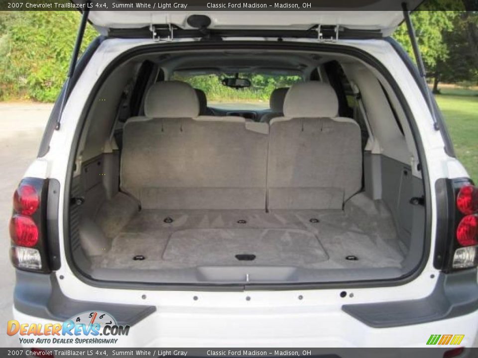 2007 Chevrolet TrailBlazer LS 4x4 Summit White / Light Gray Photo #23