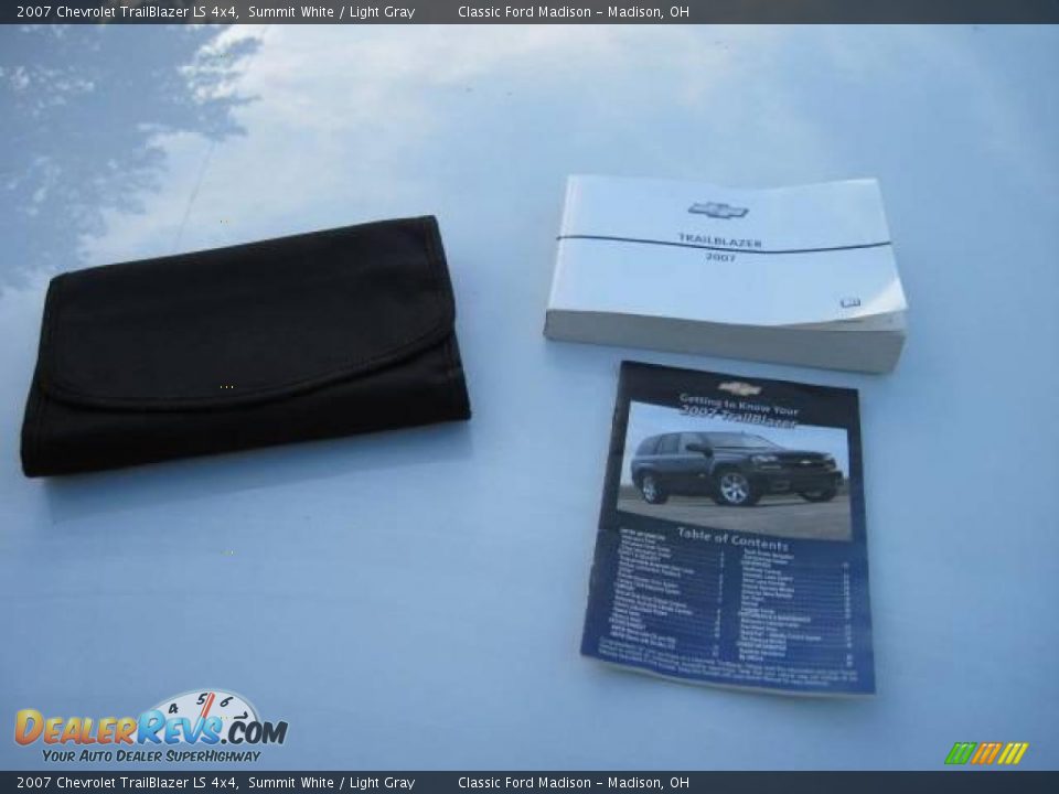 2007 Chevrolet TrailBlazer LS 4x4 Summit White / Light Gray Photo #26