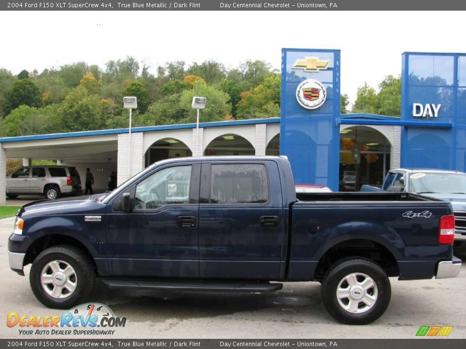 2004 Ford F150 XLT SuperCrew 4x4 True Blue Metallic / Dark Flint Photo #2
