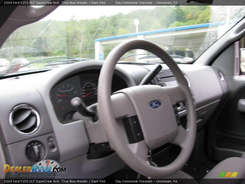 2004 Ford F150 XLT SuperCrew 4x4 True Blue Metallic / Dark Flint Photo #8