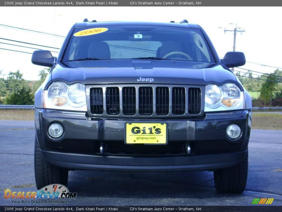 2006 Jeep Grand Cherokee Laredo 4x4 Dark Khaki Pearl / Khaki Photo #2