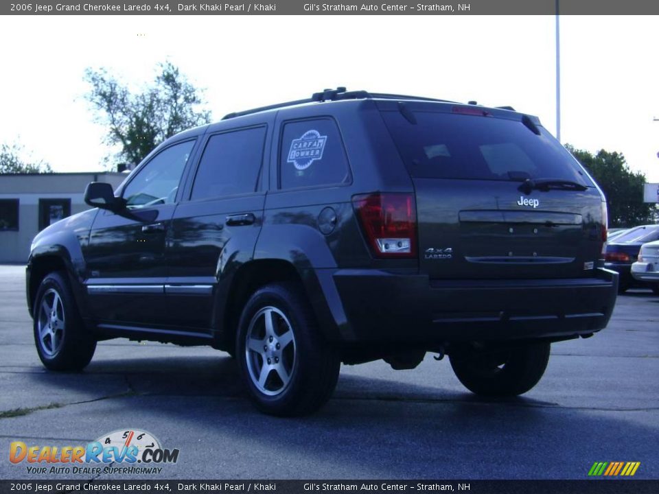 2006 Jeep Grand Cherokee Laredo 4x4 Dark Khaki Pearl / Khaki Photo #5