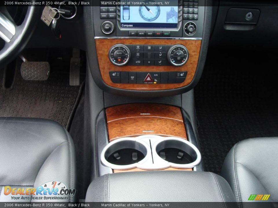 2006 Mercedes-Benz R 350 4Matic Black / Black Photo #25