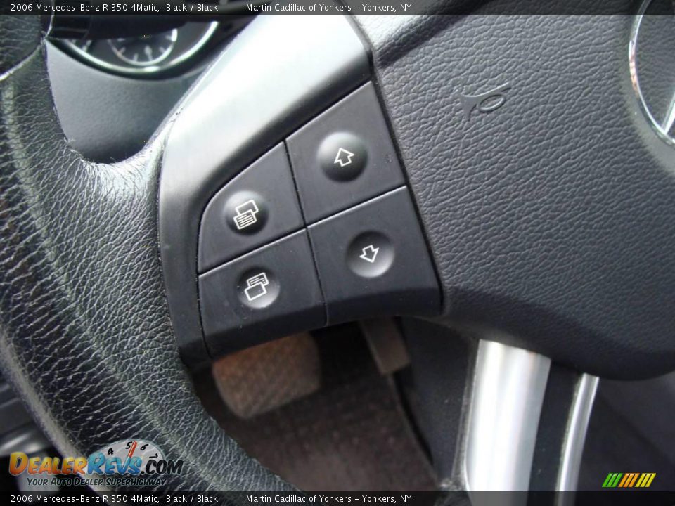 2006 Mercedes-Benz R 350 4Matic Black / Black Photo #27