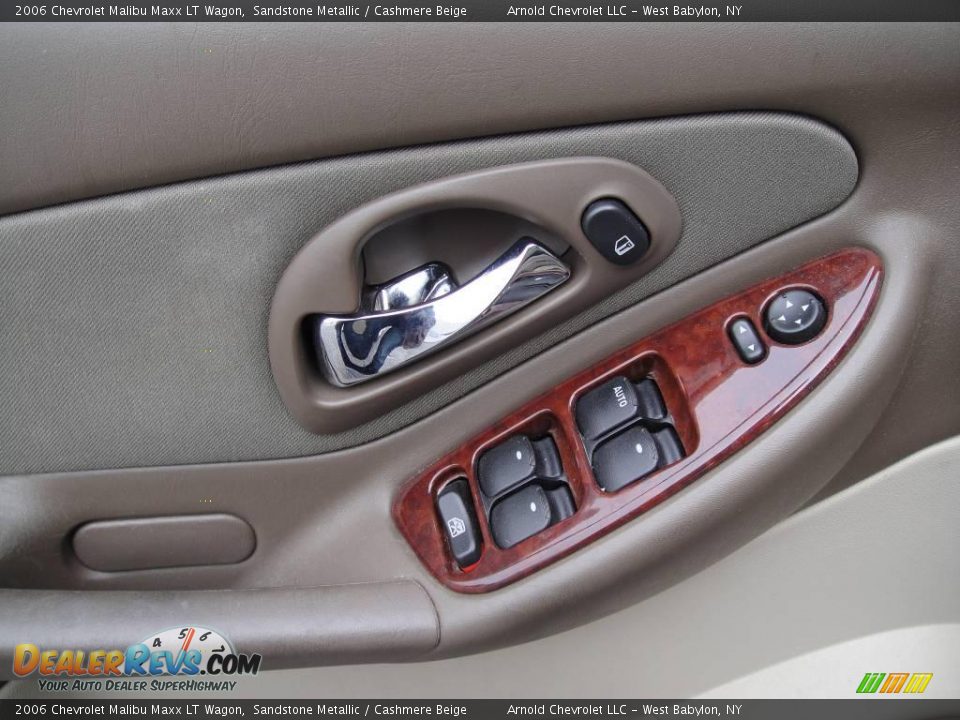 2006 Chevrolet Malibu Maxx LT Wagon Sandstone Metallic / Cashmere Beige Photo #8