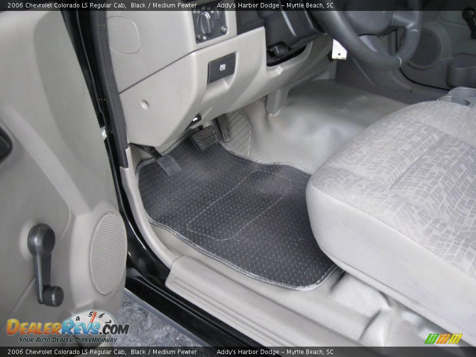2006 Chevrolet Colorado LS Regular Cab Black / Medium Pewter Photo #16