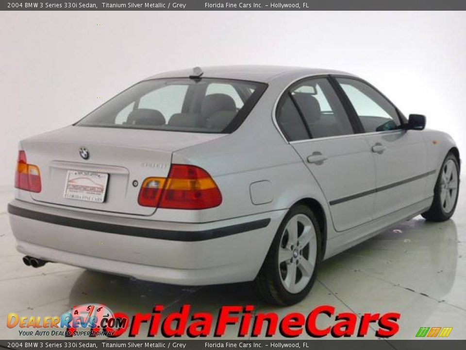 2004 BMW 3 Series 330i Sedan Titanium Silver Metallic / Grey Photo #2