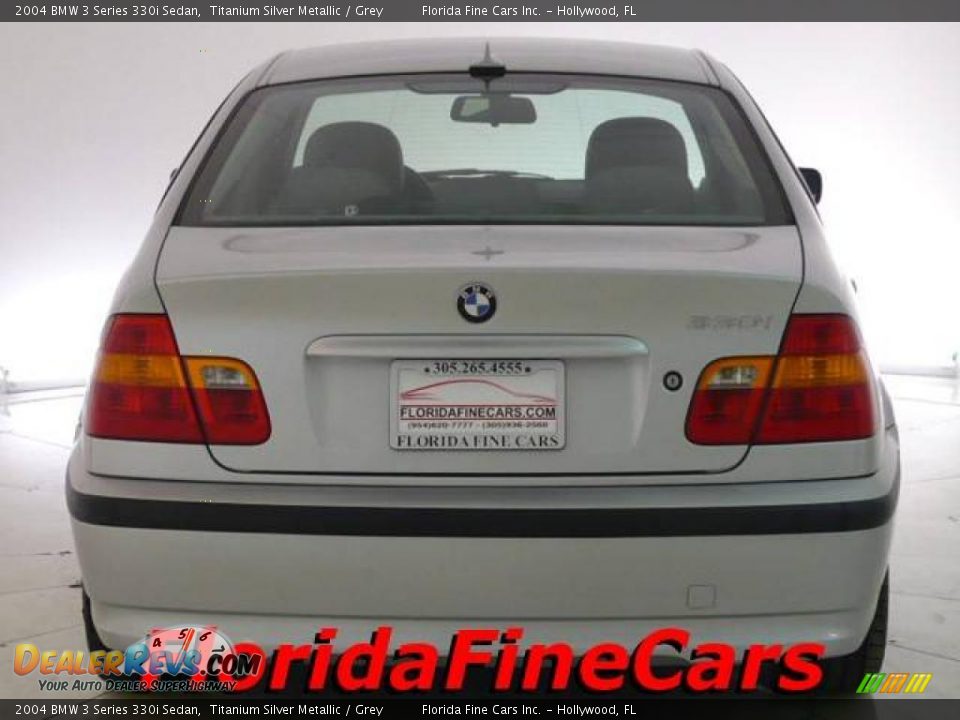 2004 BMW 3 Series 330i Sedan Titanium Silver Metallic / Grey Photo #6