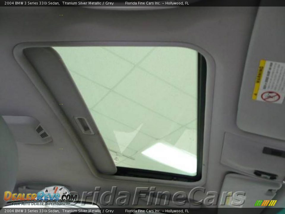 2004 BMW 3 Series 330i Sedan Titanium Silver Metallic / Grey Photo #19