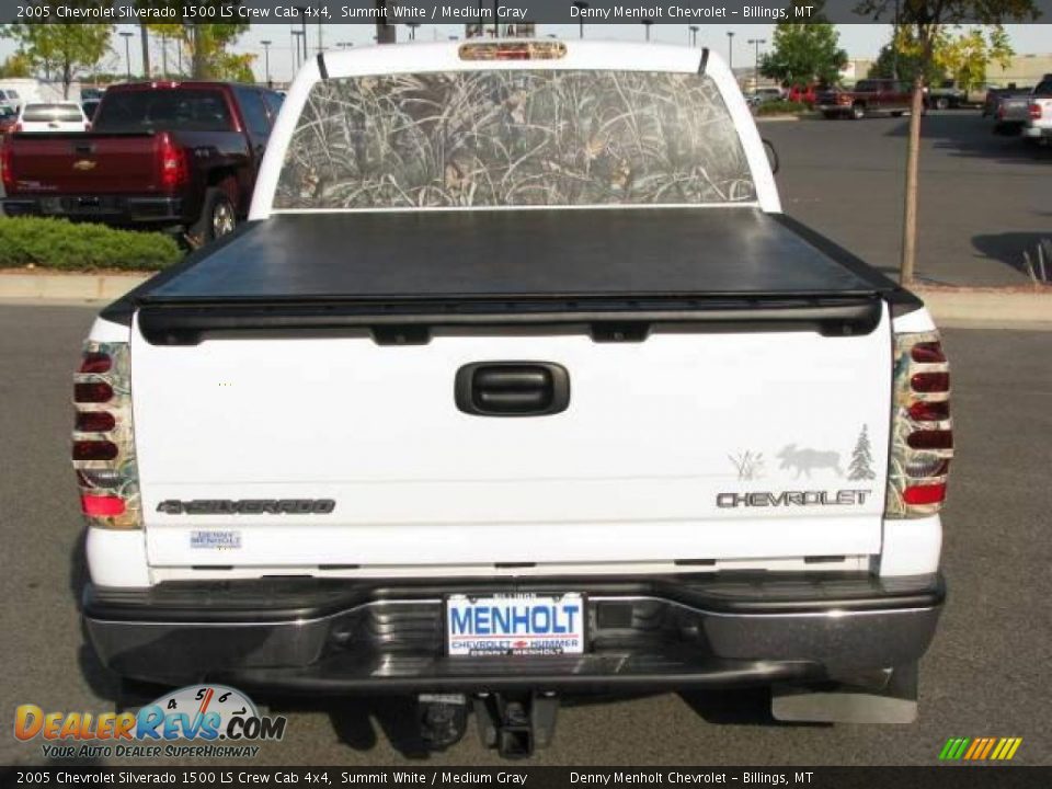 2005 Chevrolet Silverado 1500 LS Crew Cab 4x4 Summit White / Medium Gray Photo #6