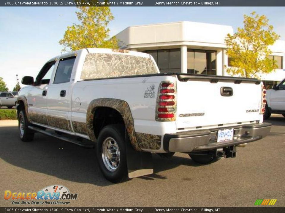 2005 Chevrolet Silverado 1500 LS Crew Cab 4x4 Summit White / Medium Gray Photo #7