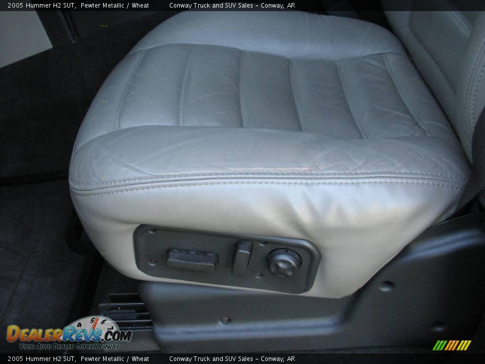 2005 Hummer H2 SUT Pewter Metallic / Wheat Photo #12