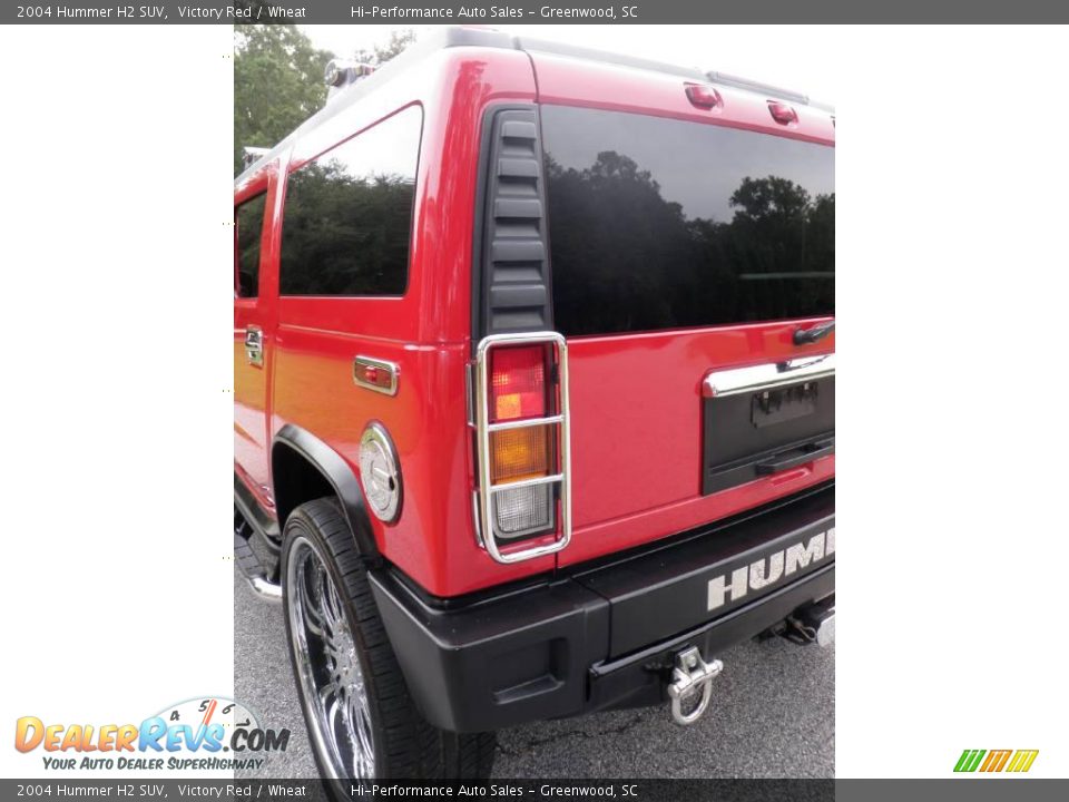 2004 Hummer H2 SUV Victory Red / Wheat Photo #21