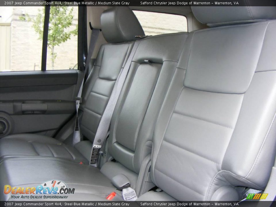 2007 Jeep Commander Sport 4x4 Steel Blue Metallic / Medium Slate Gray Photo #18