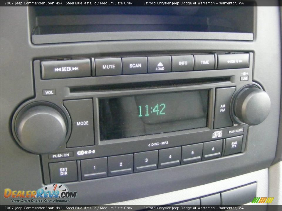 2007 Jeep Commander Sport 4x4 Steel Blue Metallic / Medium Slate Gray Photo #33