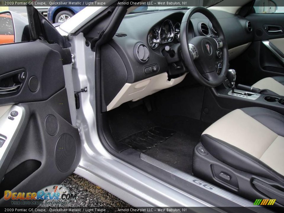 2009 Pontiac G6 Coupe Quicksilver Metallic / Light Taupe Photo #10