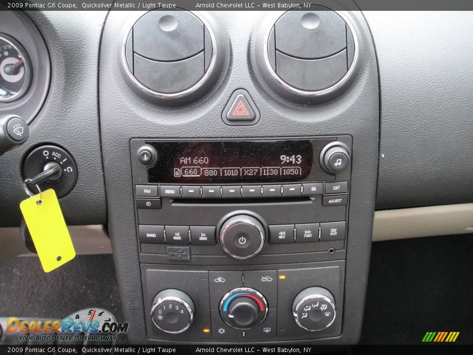 2009 Pontiac G6 Coupe Quicksilver Metallic / Light Taupe Photo #13