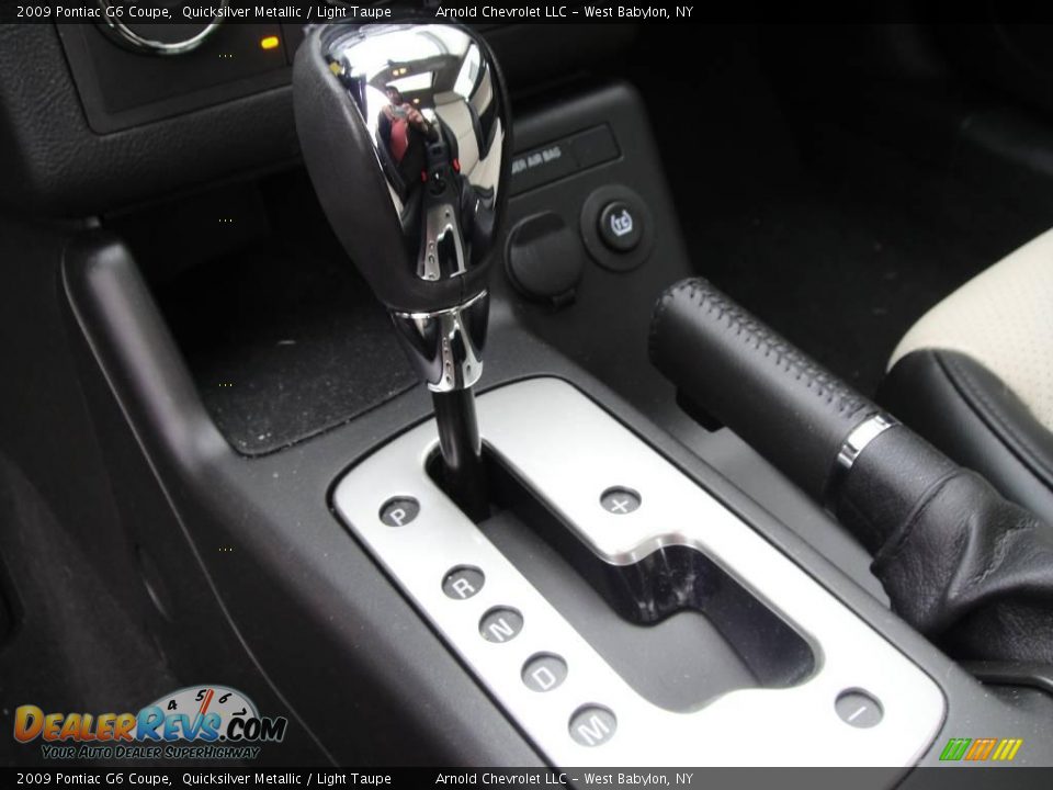 2009 Pontiac G6 Coupe Quicksilver Metallic / Light Taupe Photo #14