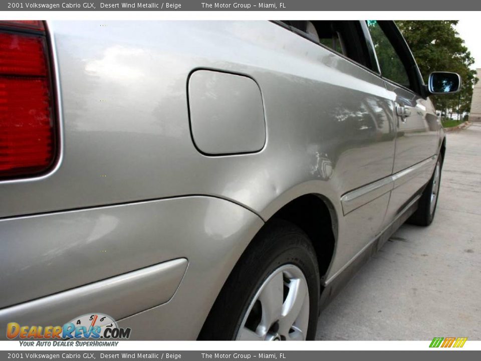 2001 Volkswagen Cabrio GLX Desert Wind Metallic / Beige Photo #28