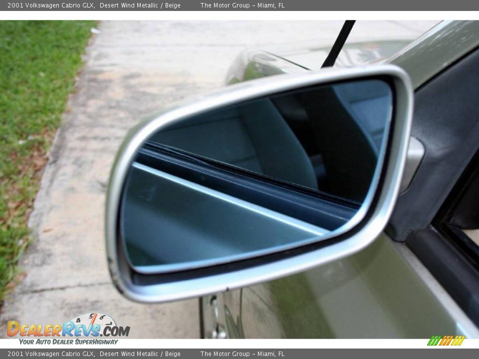 2001 Volkswagen Cabrio GLX Desert Wind Metallic / Beige Photo #32