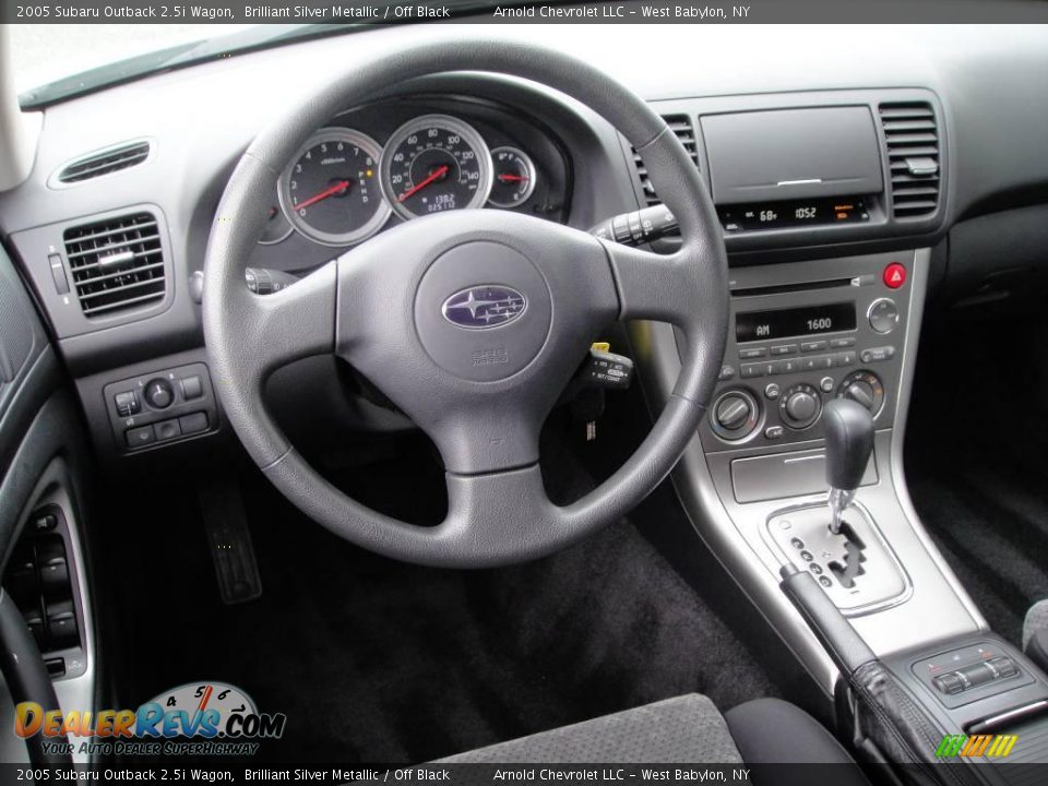 2005 Subaru Outback 2.5i Wagon Brilliant Silver Metallic / Off Black Photo #12