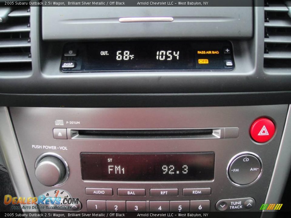2005 Subaru Outback 2.5i Wagon Brilliant Silver Metallic / Off Black Photo #14