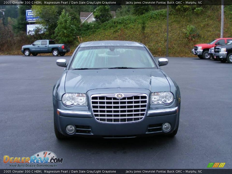 2005 Chrysler 300 C HEMI Magnesium Pearl / Dark Slate Gray/Light Graystone Photo #3