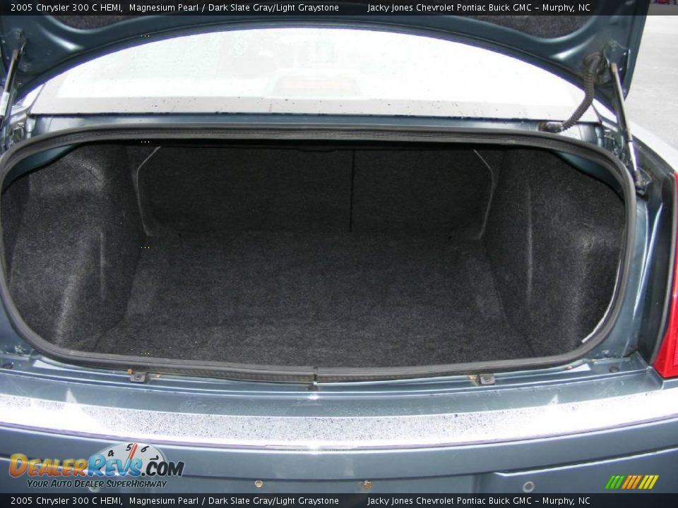 2005 Chrysler 300 C HEMI Magnesium Pearl / Dark Slate Gray/Light Graystone Photo #10