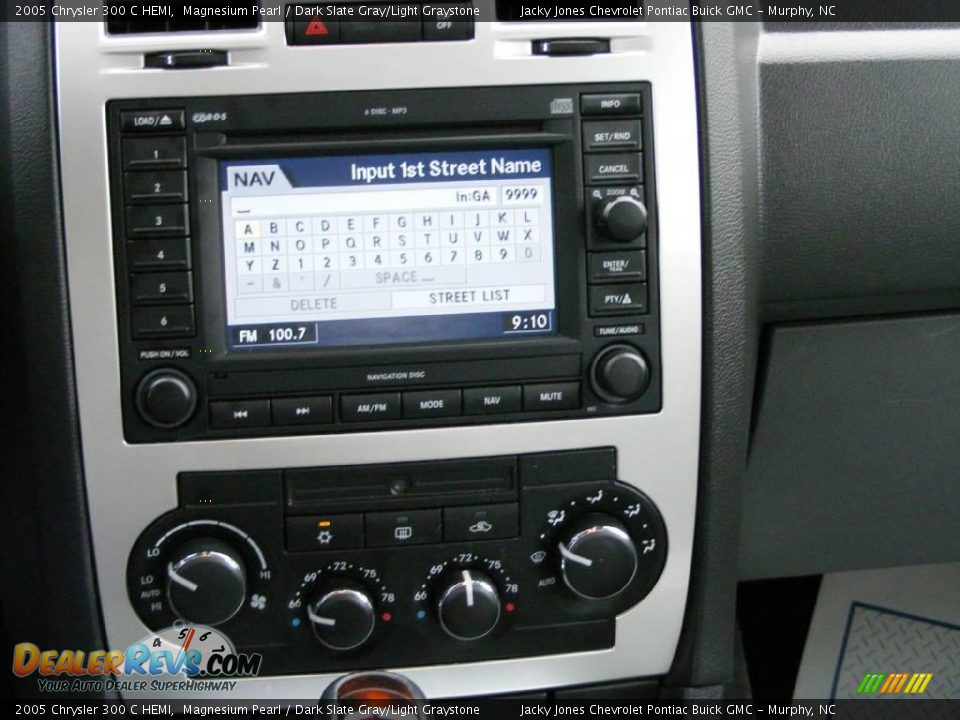 2005 Chrysler 300 C HEMI Magnesium Pearl / Dark Slate Gray/Light Graystone Photo #16