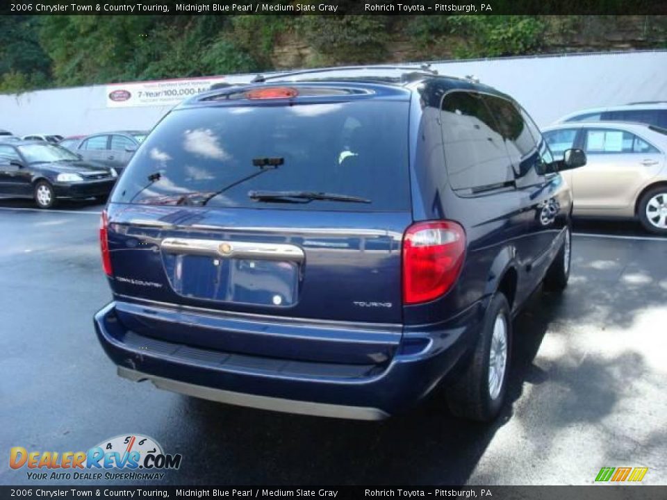2006 Chrysler Town & Country Touring Midnight Blue Pearl / Medium Slate Gray Photo #4