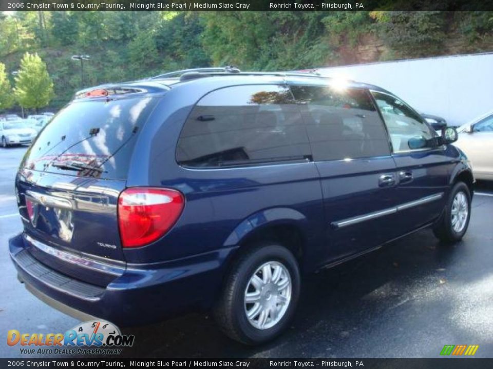 2006 Chrysler Town & Country Touring Midnight Blue Pearl / Medium Slate Gray Photo #5