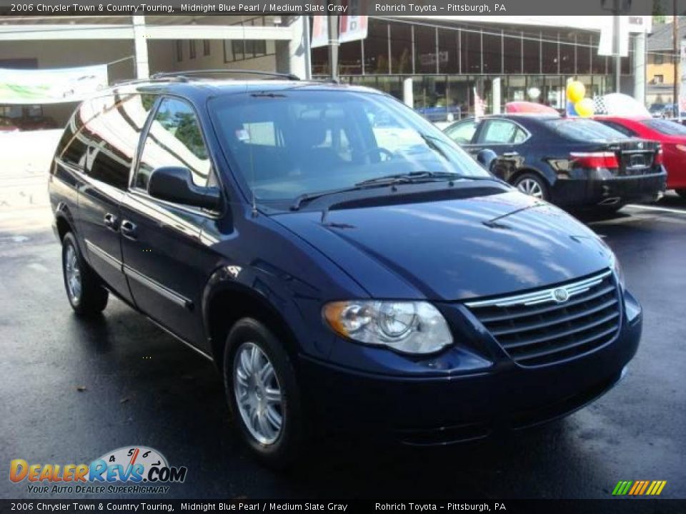 2006 Chrysler Town & Country Touring Midnight Blue Pearl / Medium Slate Gray Photo #6