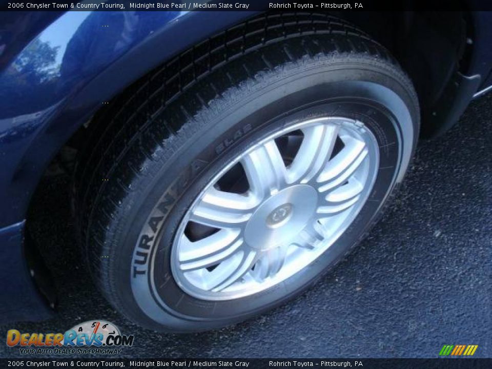 2006 Chrysler Town & Country Touring Midnight Blue Pearl / Medium Slate Gray Photo #9