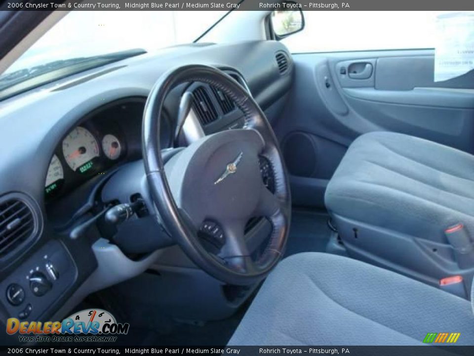 2006 Chrysler Town & Country Touring Midnight Blue Pearl / Medium Slate Gray Photo #16