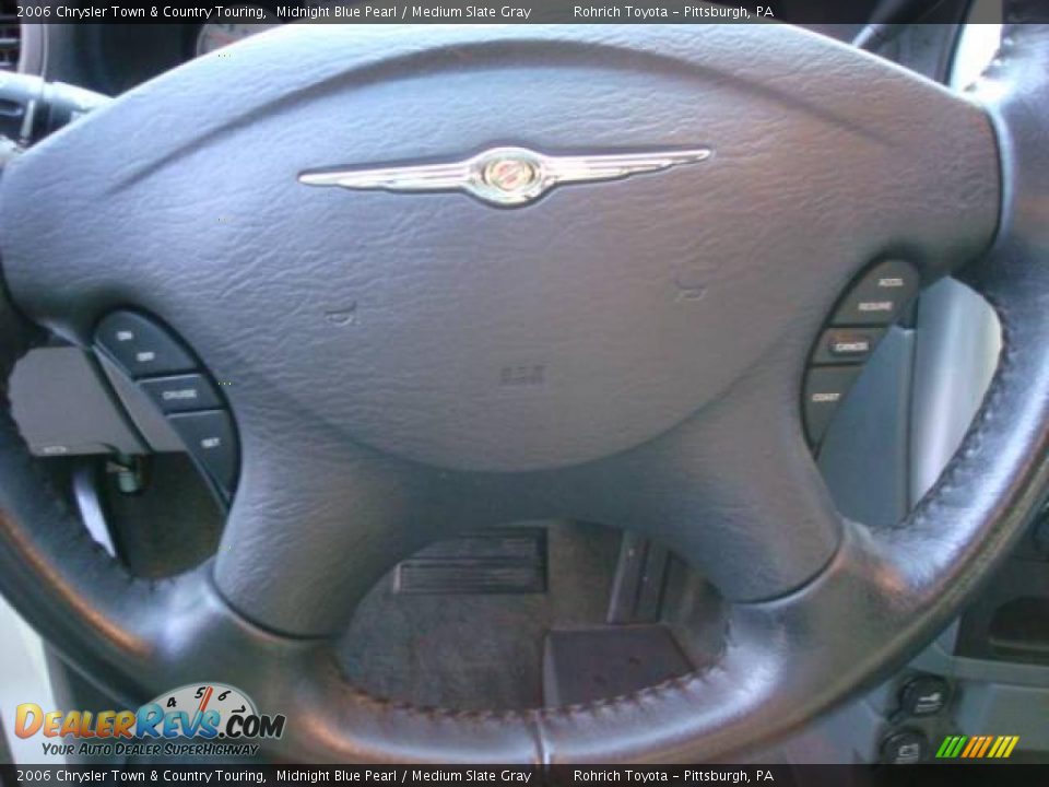 2006 Chrysler Town & Country Touring Midnight Blue Pearl / Medium Slate Gray Photo #17
