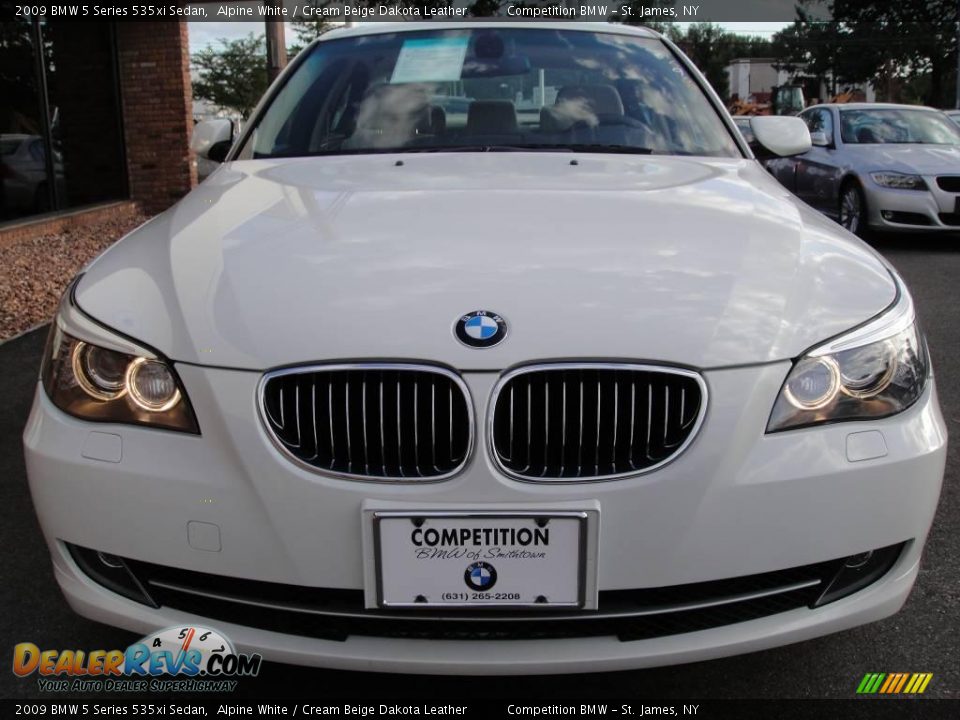 2009 BMW 5 Series 535xi Sedan Alpine White / Cream Beige Dakota Leather Photo #2