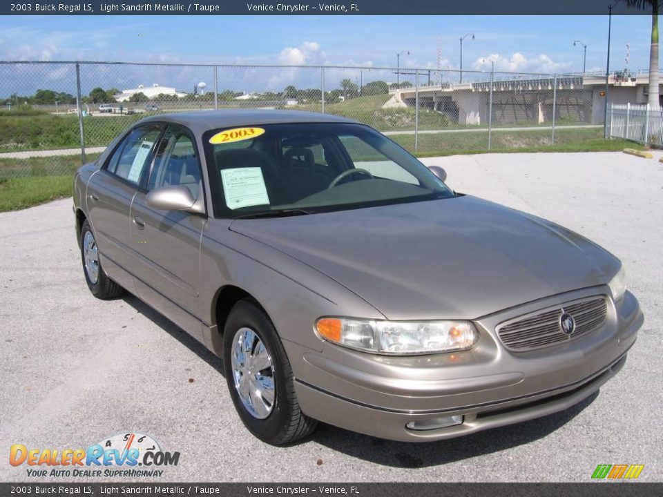 2003 Buick Regal LS Light Sandrift Metallic / Taupe Photo #1
