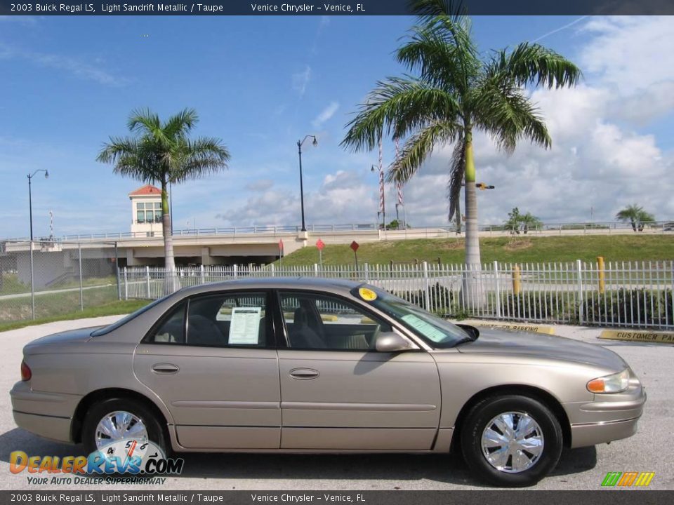 2003 Buick Regal LS Light Sandrift Metallic / Taupe Photo #3