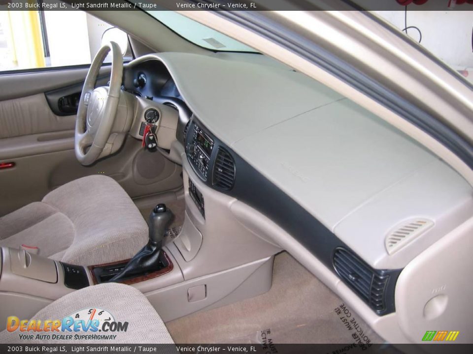 2003 Buick Regal LS Light Sandrift Metallic / Taupe Photo #6