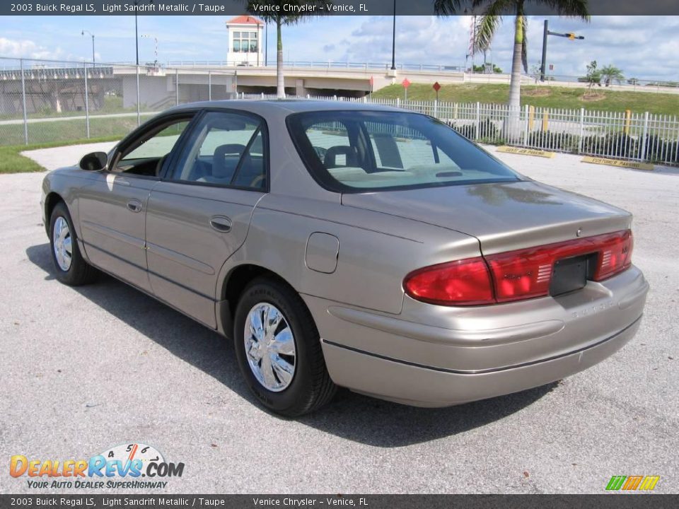 2003 Buick Regal LS Light Sandrift Metallic / Taupe Photo #13