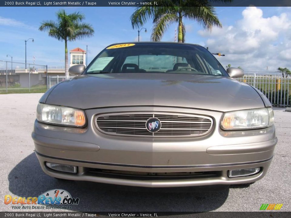 2003 Buick Regal LS Light Sandrift Metallic / Taupe Photo #14