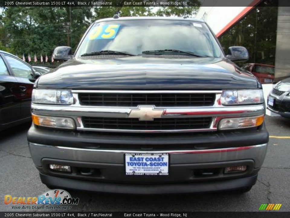 2005 Chevrolet Suburban 1500 LT 4x4 Black / Tan/Neutral Photo #2