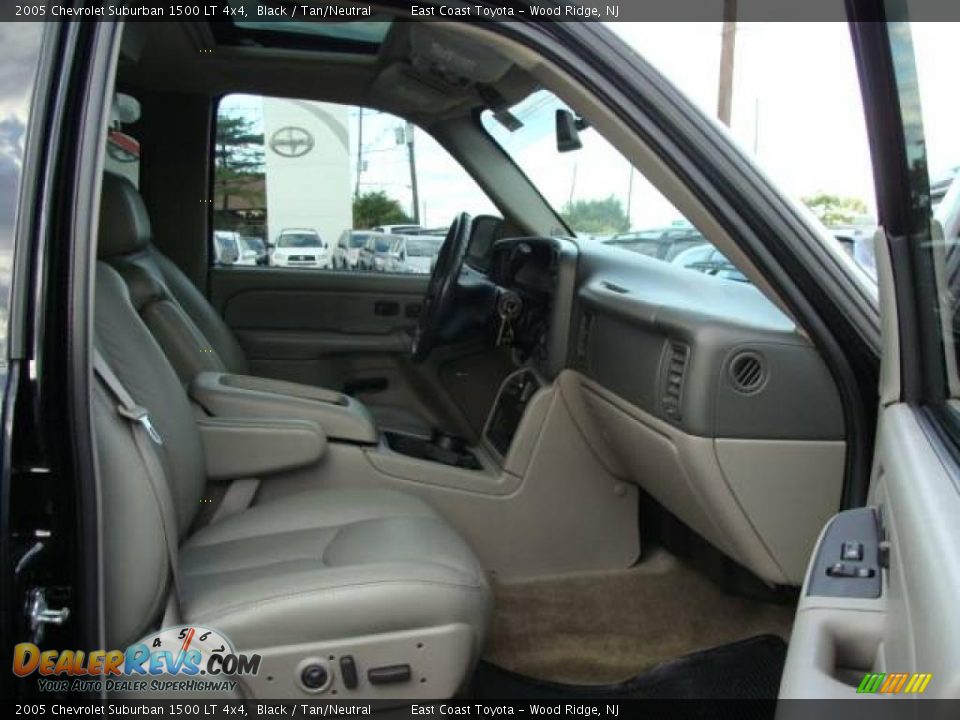 2005 Chevrolet Suburban 1500 LT 4x4 Black / Tan/Neutral Photo #8