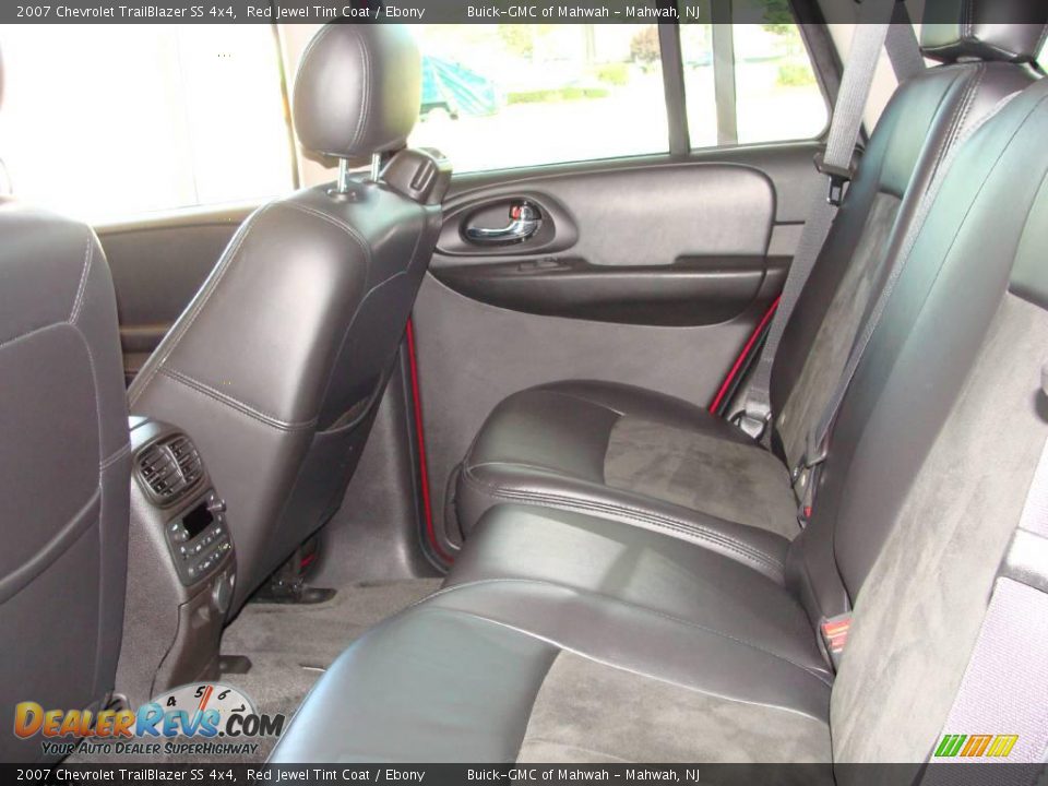 2007 Chevrolet TrailBlazer SS 4x4 Red Jewel Tint Coat / Ebony Photo #11