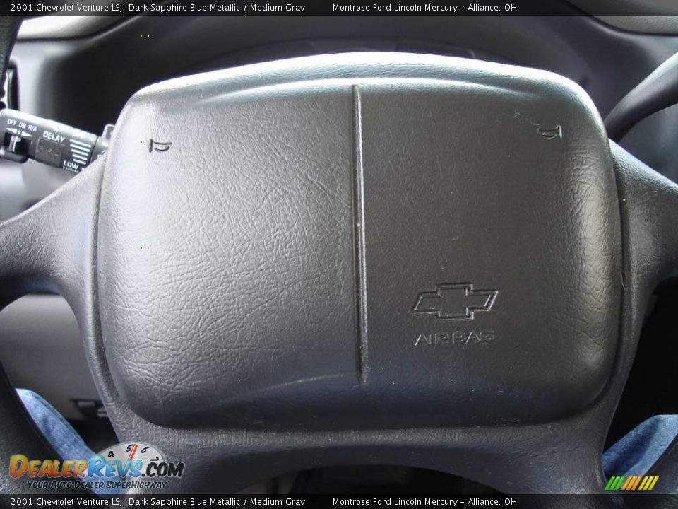 2001 Chevrolet Venture LS Dark Sapphire Blue Metallic / Medium Gray Photo #25