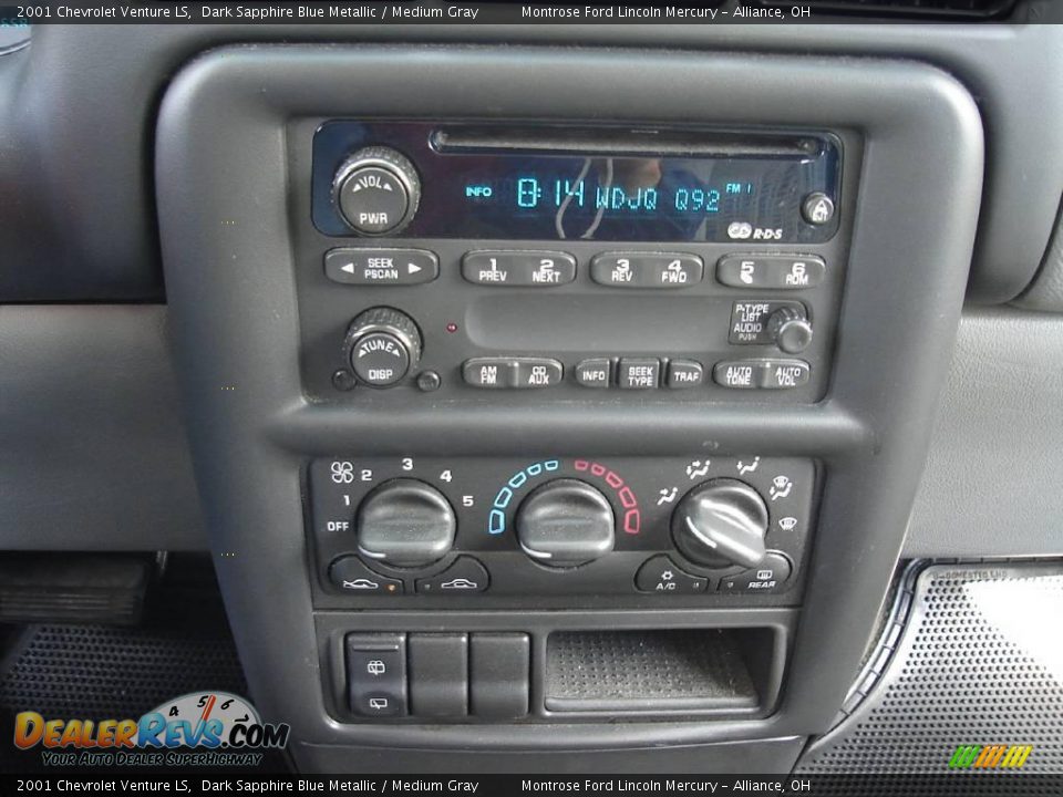 2001 Chevrolet Venture LS Dark Sapphire Blue Metallic / Medium Gray Photo #26