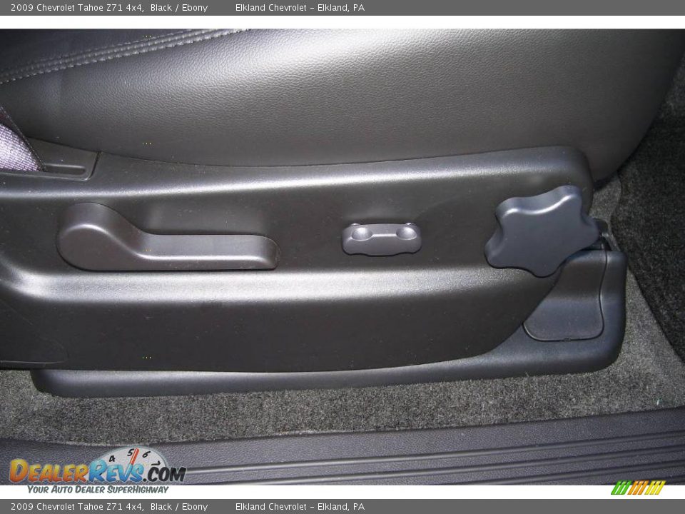 2009 Chevrolet Tahoe Z71 4x4 Black / Ebony Photo #26