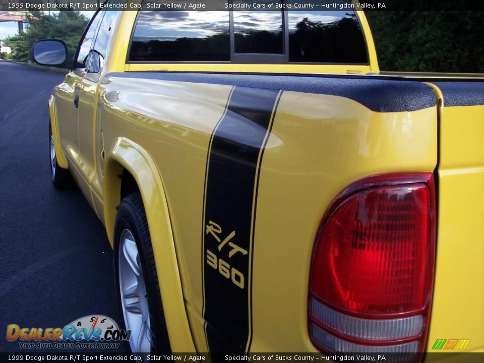1999 Dodge Dakota R/T Sport Extended Cab Solar Yellow / Agate Photo #17
