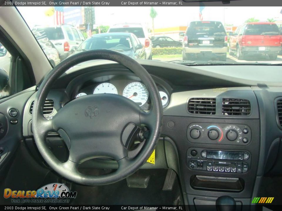 2003 Dodge Intrepid SE Onyx Green Pearl / Dark Slate Gray Photo #14