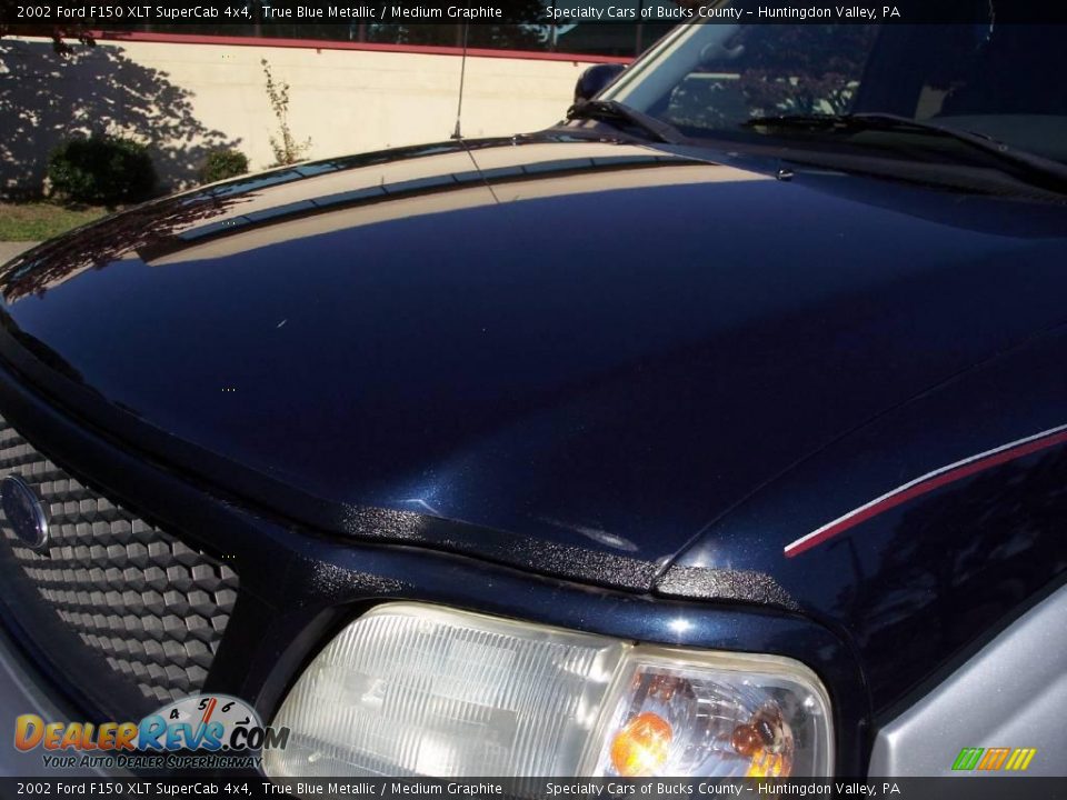 2002 Ford F150 XLT SuperCab 4x4 True Blue Metallic / Medium Graphite Photo #22
